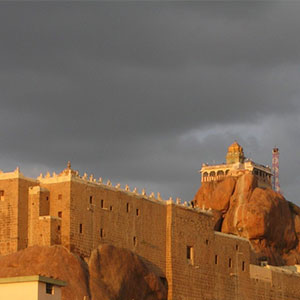 Trichy-Nearest-img1, Best Taxi in Near Madurai, Best Car Rental in Madurai, Best Price Cab Booking in Madurai